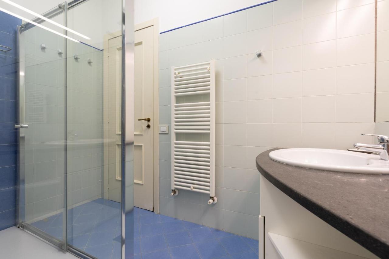 Appartamento Elegante Con Terrazzino Nel Centro Di Napoli Nápoles Exterior foto